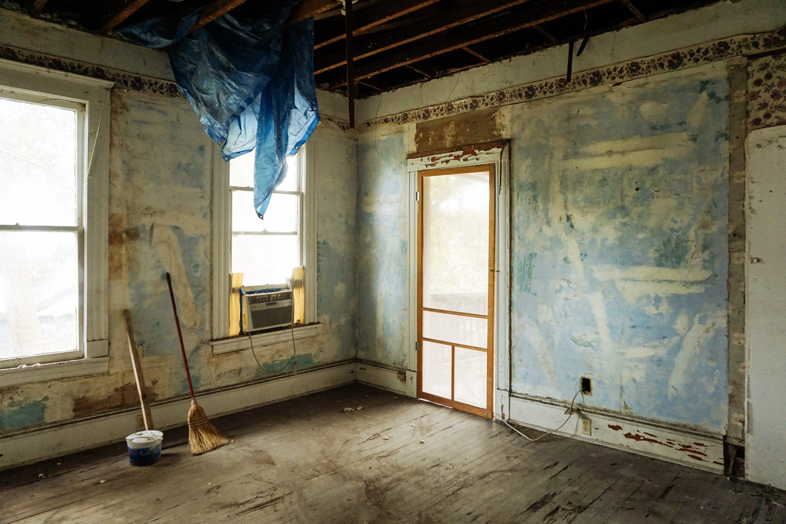 The Pros and Cons of Buying a Fixer Upper